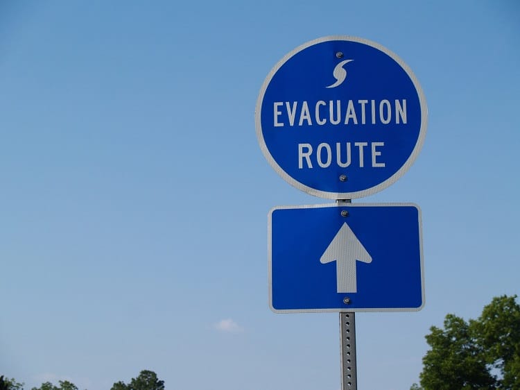 Hurricane-Evacuation-Route-sign-for-2016-Blog-post-750-pix